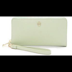 NWT Tory Burch York Zip Continental Wallet in Mint